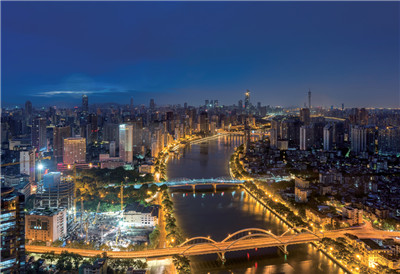 与茶友共同享受深圳的茶文化 与茶友共同享受深圳的茶文化